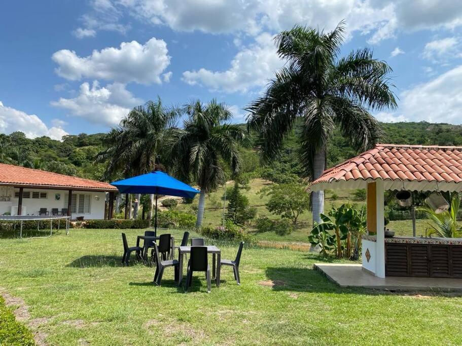 Finca Campestre Con Hermosa Vista Anapoima Ngoại thất bức ảnh